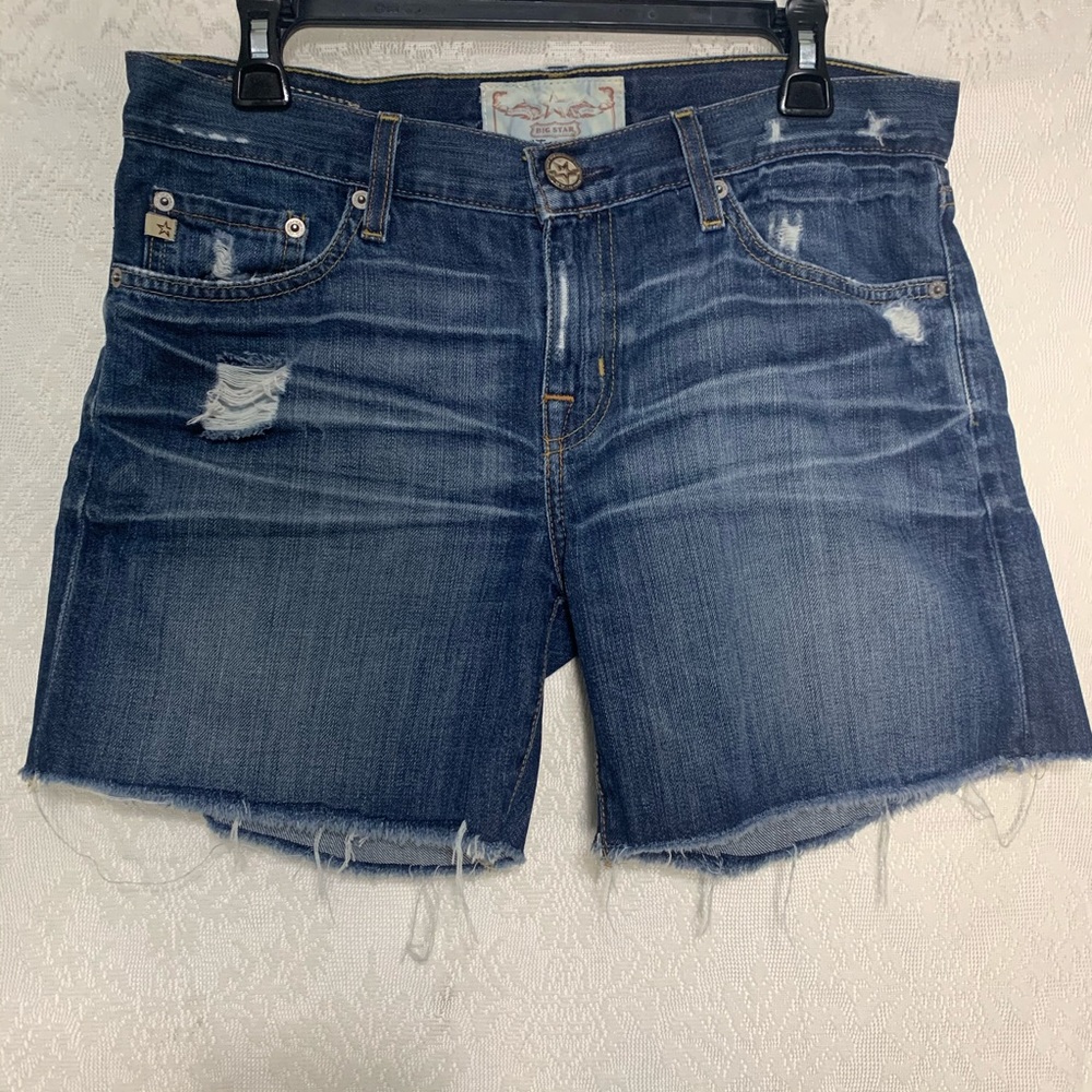 Big Star Taylor Boyfriend Fit Cut-Off Shorts 🌴